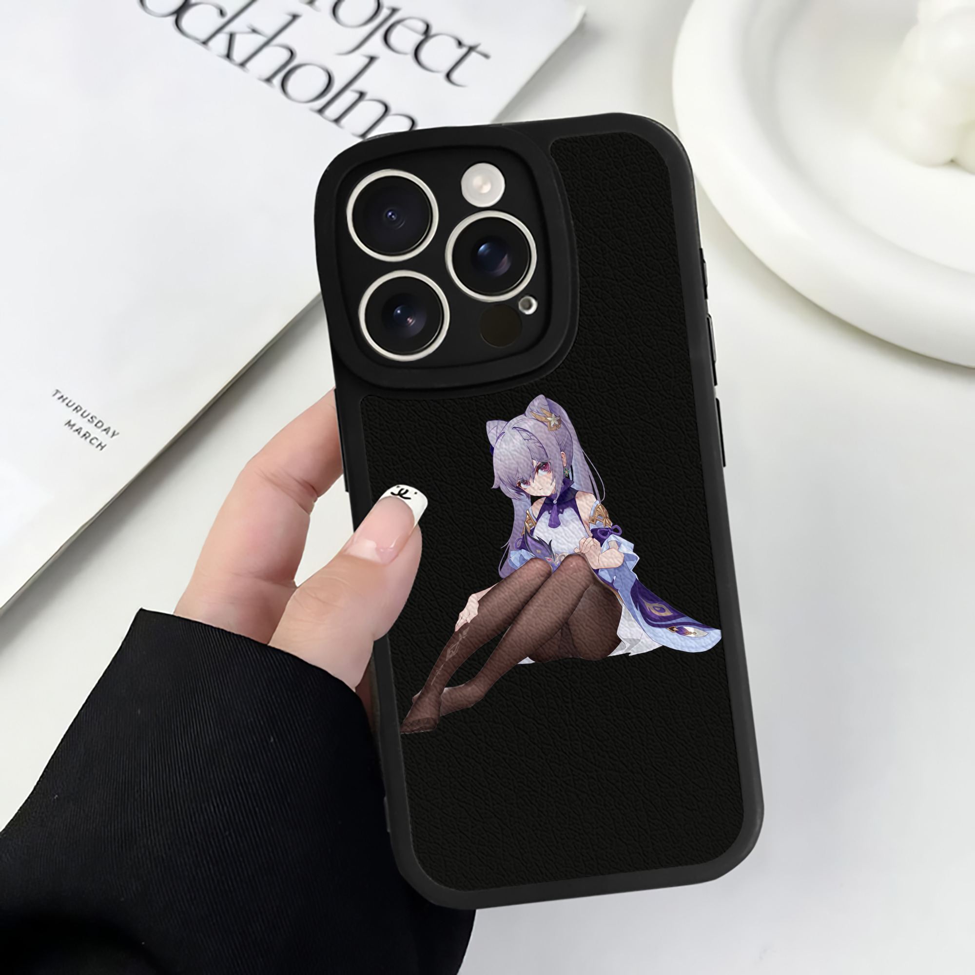 げんし神 刻晴 こくせい genshin Kokusei 【iPhone 16シリーズ対応】シリコンスマホケース（レザー調） 材質：シリコン